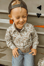 Load image into Gallery viewer, COWBOY CAMO *longsleeve [KIDS]
