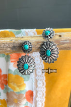 Load image into Gallery viewer, Twitty Concho Earrings
