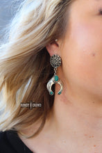 Load image into Gallery viewer, Graceland Earrings
